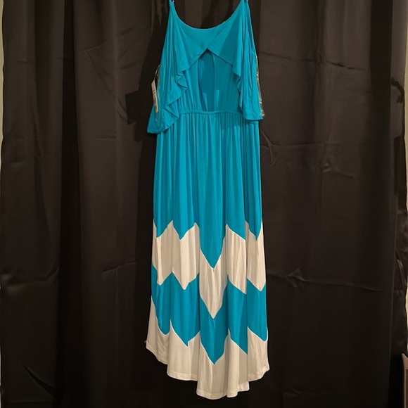 Chevron Dress - Picture 2 of 3